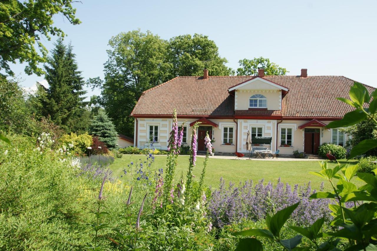Апартаменти Bear Manor Lacu Muizina Pale Екстер'єр фото