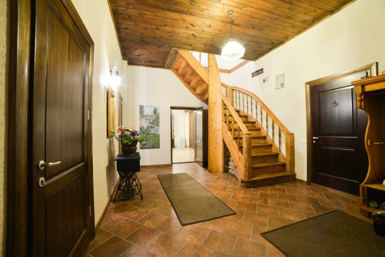 Апартаменти Bear Manor Lacu Muizina Pale Екстер'єр фото